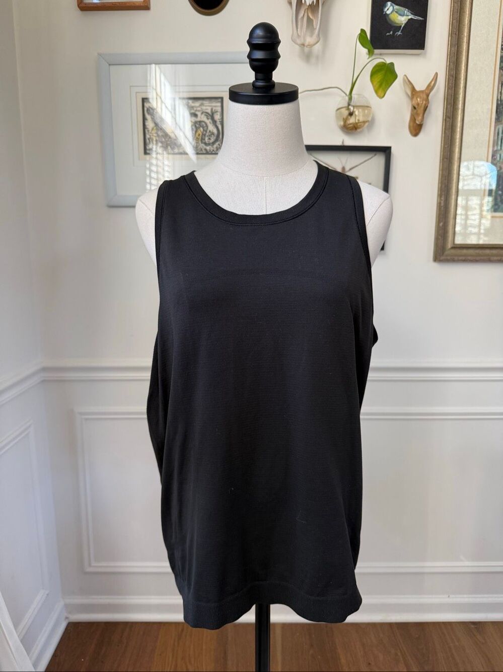 Lululemon Tank Relaxed Fit Black 10